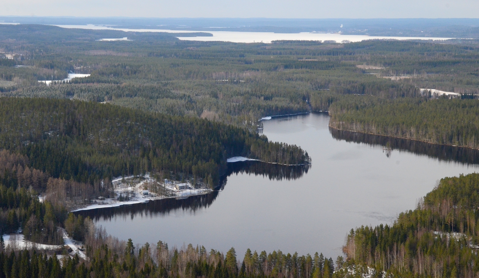Kärnäjärvi, taustalla Keiteleen Kymönselkä