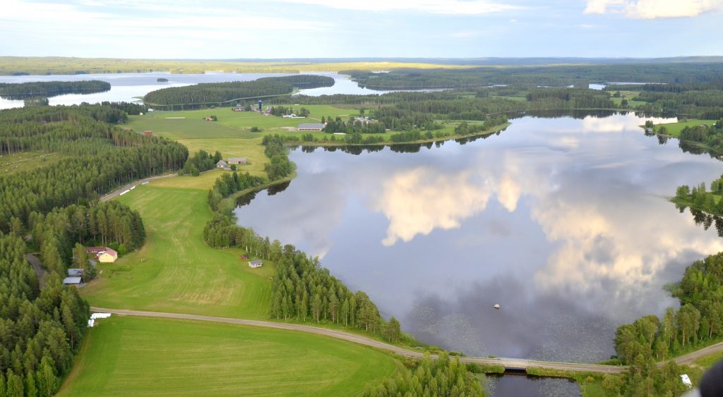 Pasalajärvi, taustalla Kolimaa.